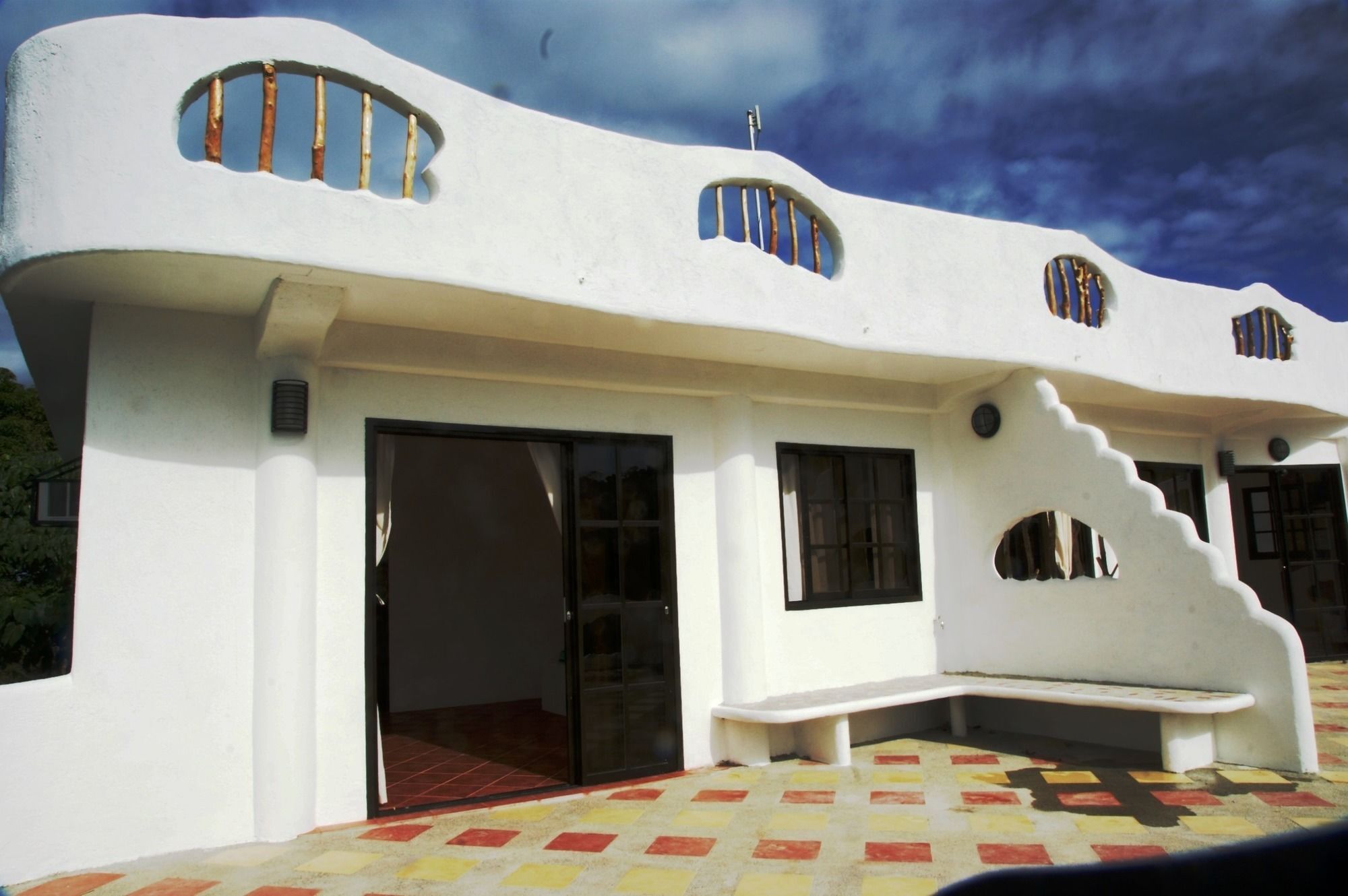 Aquarius Terraces Boutique Resort Balabag (Boracay)